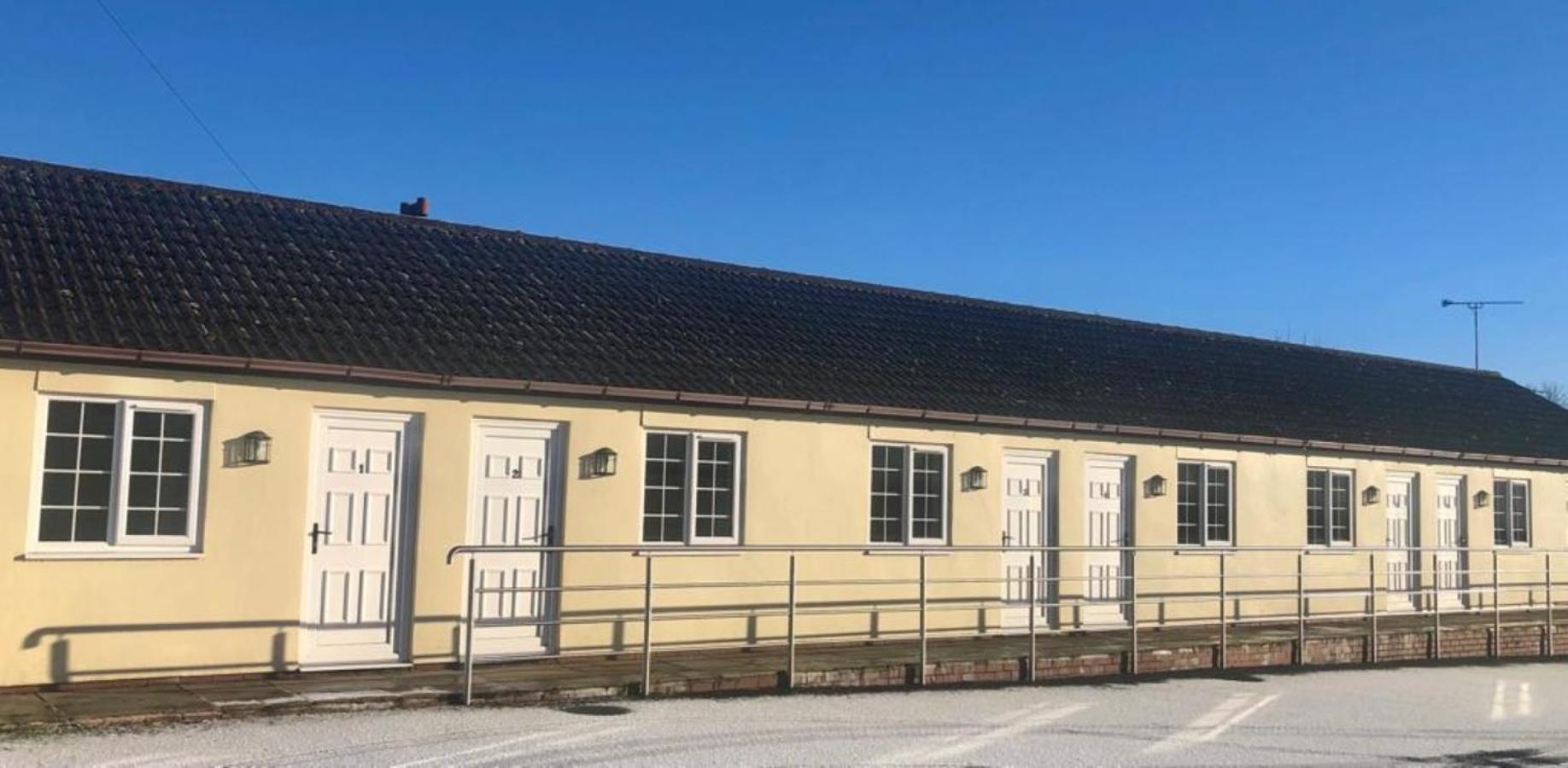 The Manor Inn Pub And Steakhouse, Fridaythorpe, Driffield York Exteriör bild